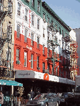 Top right picture you see Puglia Ristorante in Little Italy. As you can see in the picture this restaurant has been around since 1919. Quite a few of the restaurants in Little Italy have been there for generations.