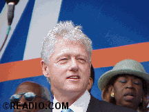 Harlem hosted a gala party to welcome President Bill Clinton to his new offices on 125th Street. This is the first time a President has made Harlem home. Before the event started we staked out our positions among a crowd of thousands.