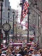Readio New York Minute Mall